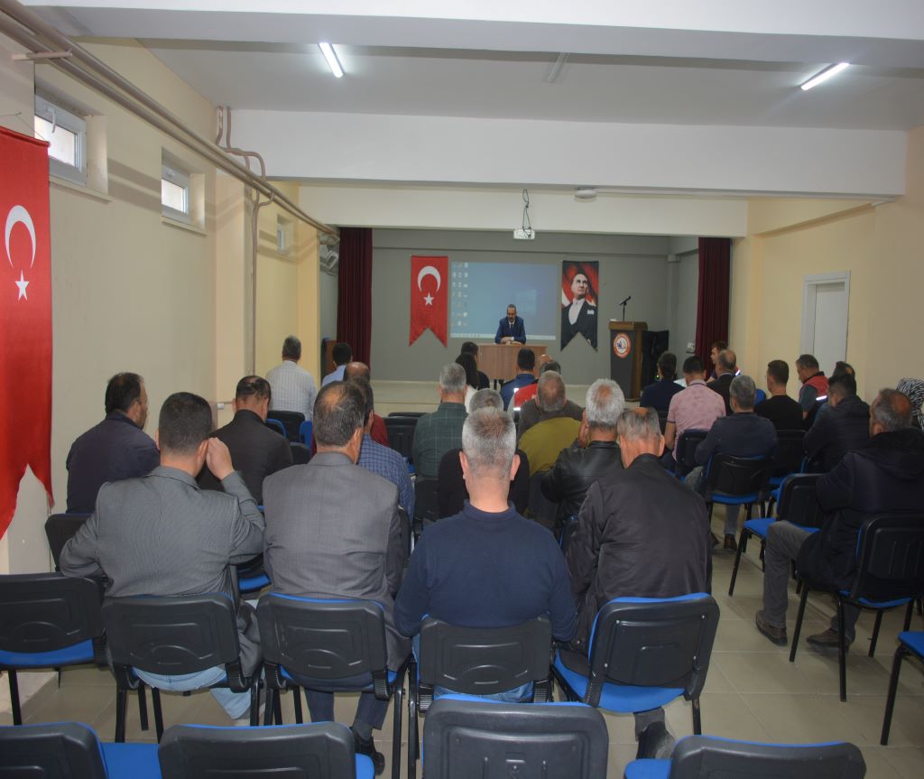 SAYIN KAYMAKAMIMIZ BAŞKANLIĞINDA MAYIS AYI MUHTARLAR TOPLANTISI GERÇEKLEŞTİRİLDİ